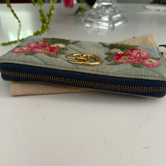 Gucci GG Marmont Floral Embroidered Matelasse Denim Zip Around Wallet - Picture 4 of 13